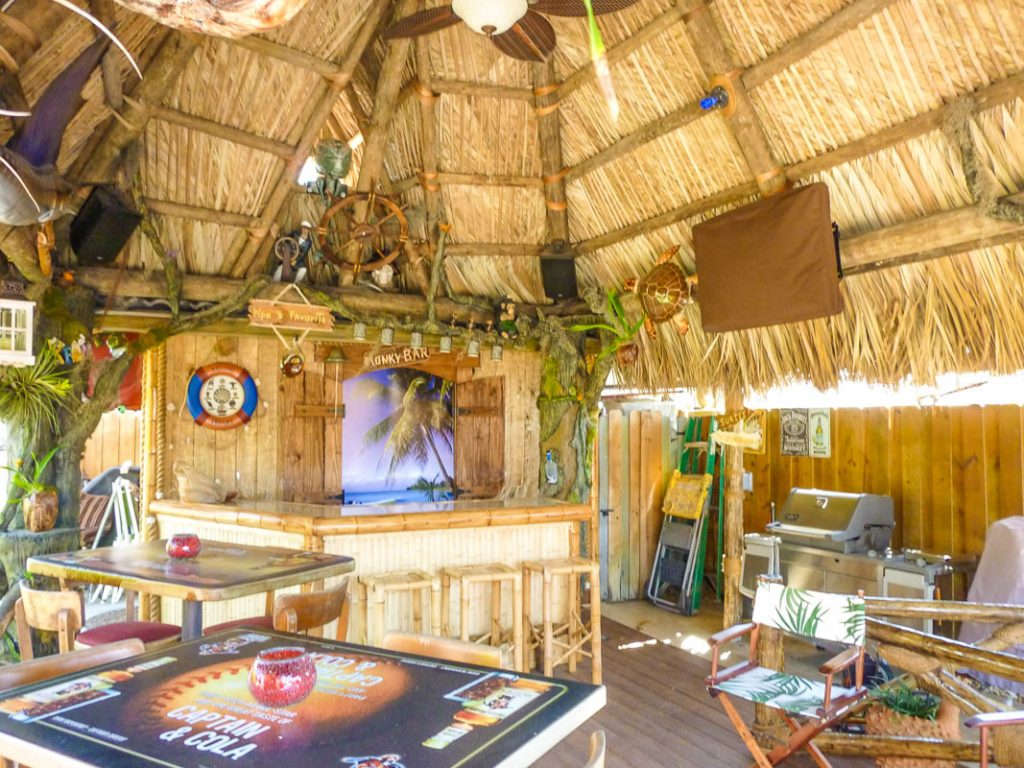 tiki-hut-design-custom-tikibar-keywest-10